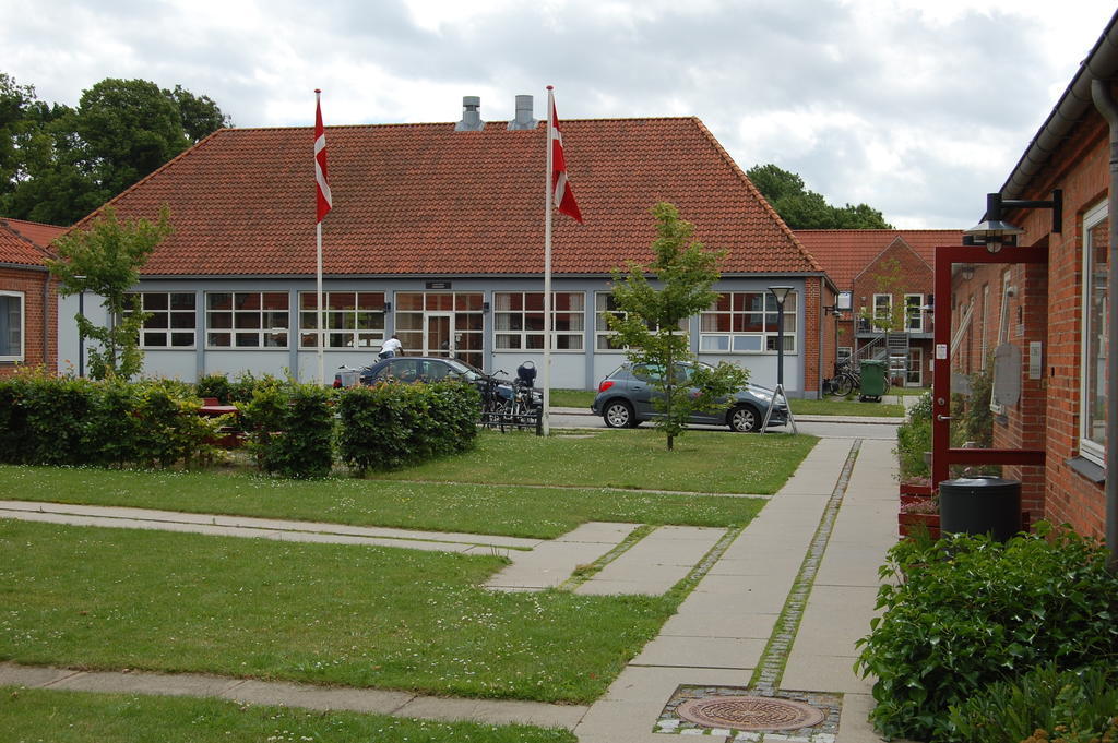 Belaegningen Hostel Brondby Екстер'єр фото